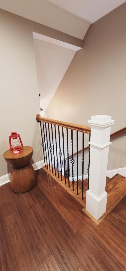 Spacious Deluxe House For You, Your Family And Friends Charlotte Eksteriør bilde