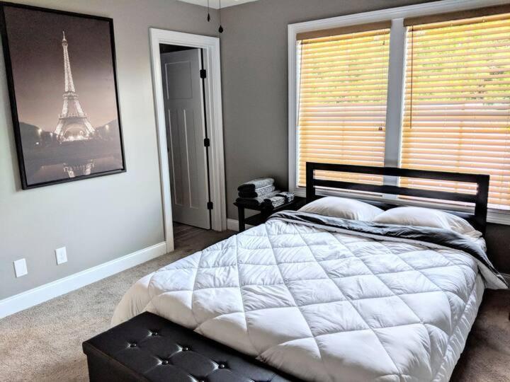 Spacious Deluxe House For You, Your Family And Friends Charlotte Eksteriør bilde